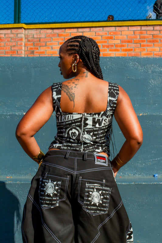 The Story Bustier